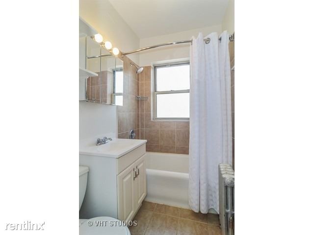 Building Photo - 2 br, 1 bath  - 4130 N Kedvale Ave