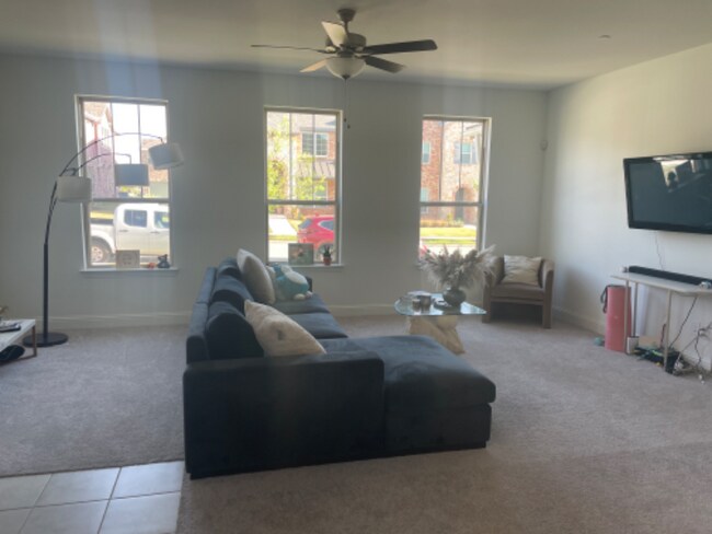 Foto del edificio - 2530 Barnwood Ln