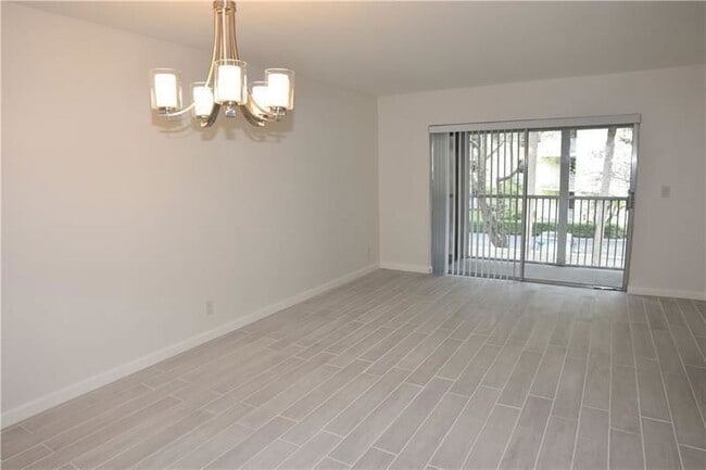 Building Photo - 8750 Royal Palm Blvd