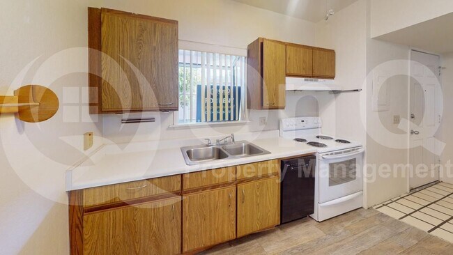 Foto del edificio - 2705 N Orchard Ave