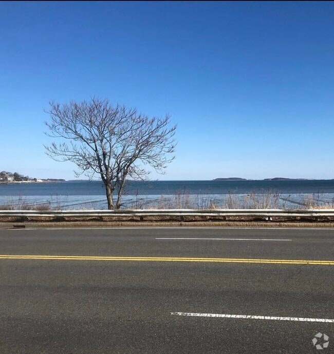 Building Photo - 429 Quincy Shore Dr