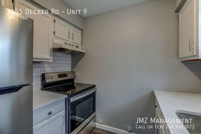Building Photo - 2155 Decker Rd