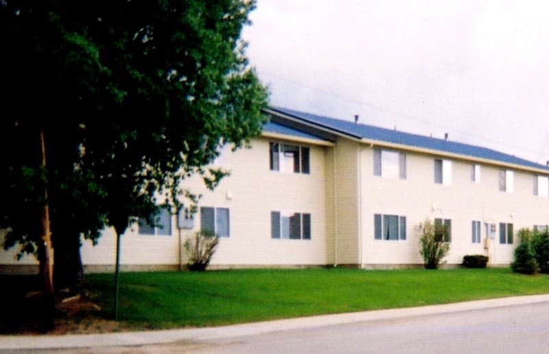 Primary Photo - Bitter Creek Apartments