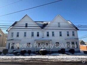 Building Photo - 746-748 River St