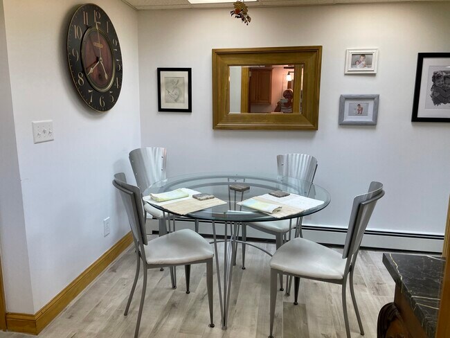 dining area - 44 Rossmere St