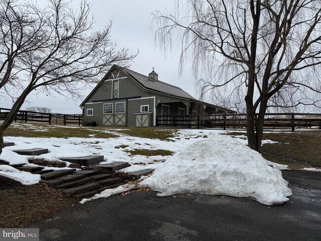 Foto del edificio - 15642 Old Waterford Rd