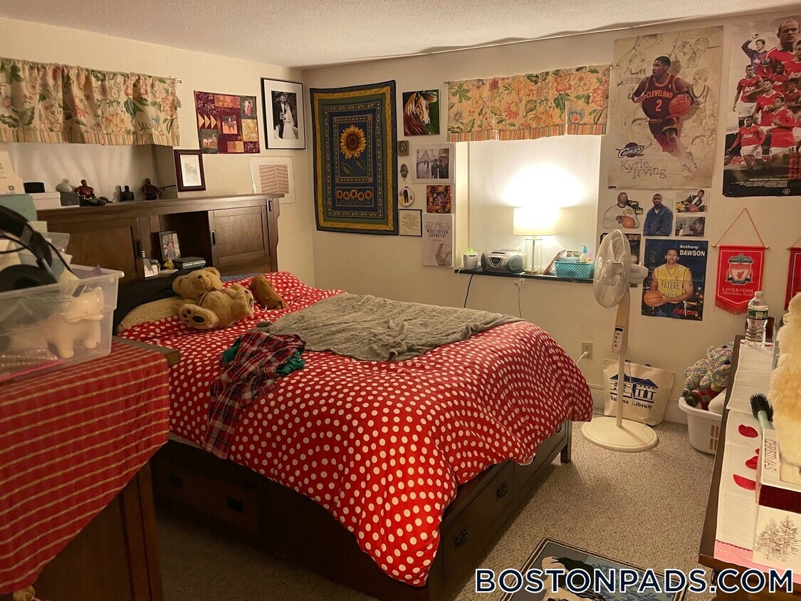 Foto principal - 1 Brattle Dr