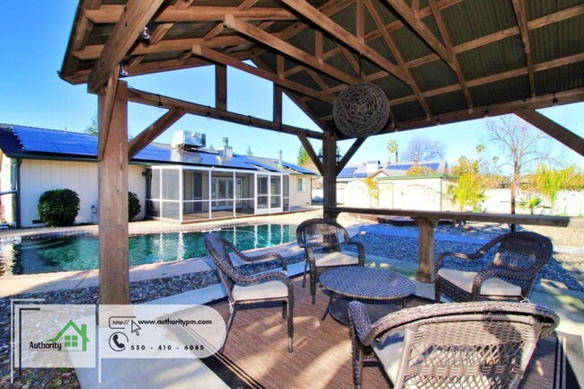 Building Photo - 20231 Margarita Ct E