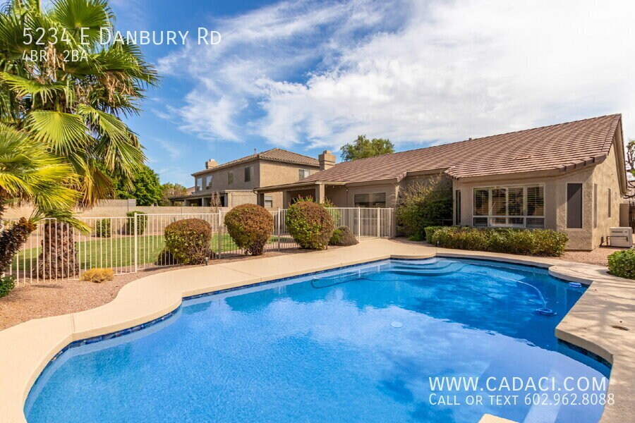 Foto principal - 5234 E Danbury Rd