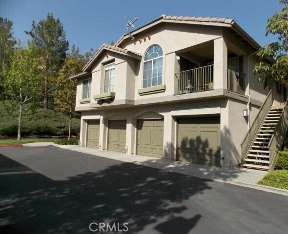 Primary Photo - 68 Chaumont Cir