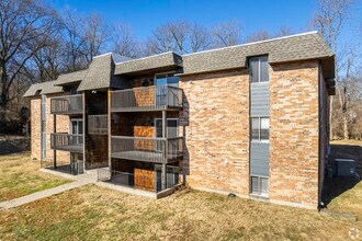 Building Photo - 10302 W 62nd St