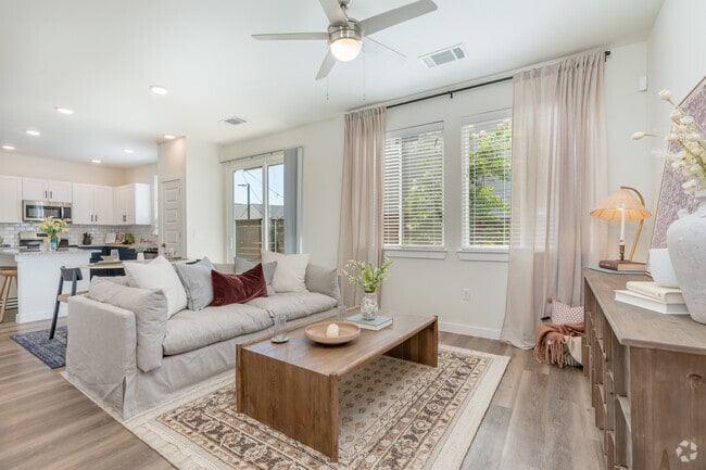 2BR, 2BA - 1,146SF - Living Room - YardHomes®  Parkside