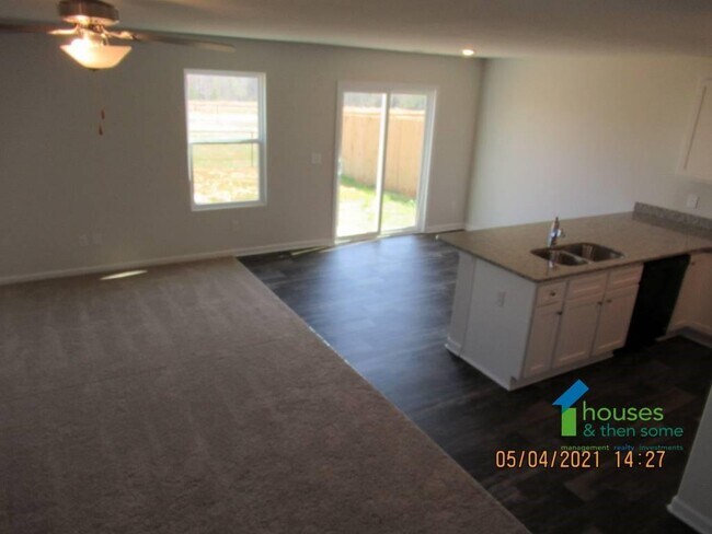 Foto del edificio - 2057 Southlea Drive