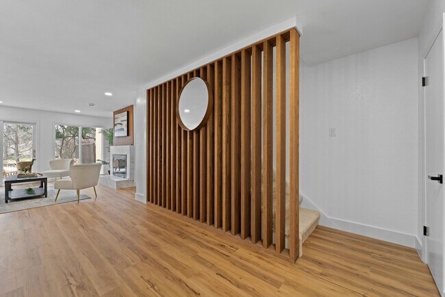 Foto del edificio - 9606 Glenacre