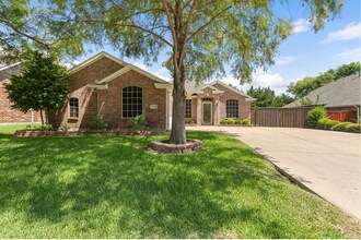 Building Photo - 1711 Grand Canyon Way