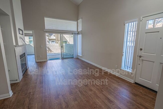 Building Photo - 23926 Arroyo Park Dr