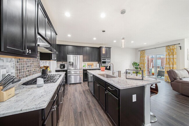 Foto del edificio - 43538 Chancellor Ln