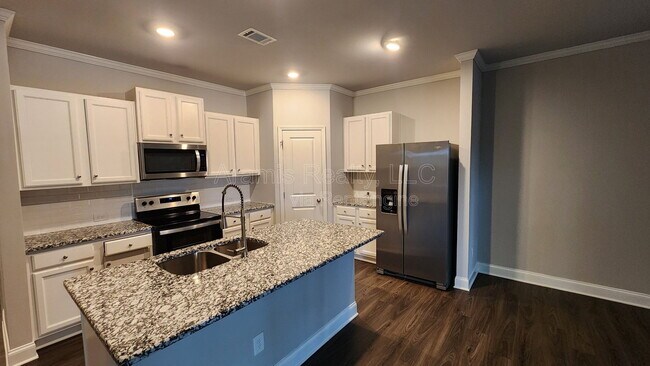 Building Photo - 5238 Pinnacle Walk