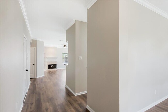Building Photo - 15307 Maple Meadows Dr