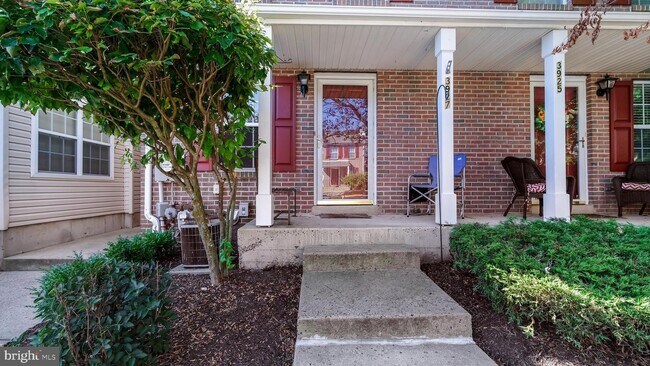 Building Photo - 3927 Captain Molly Cir