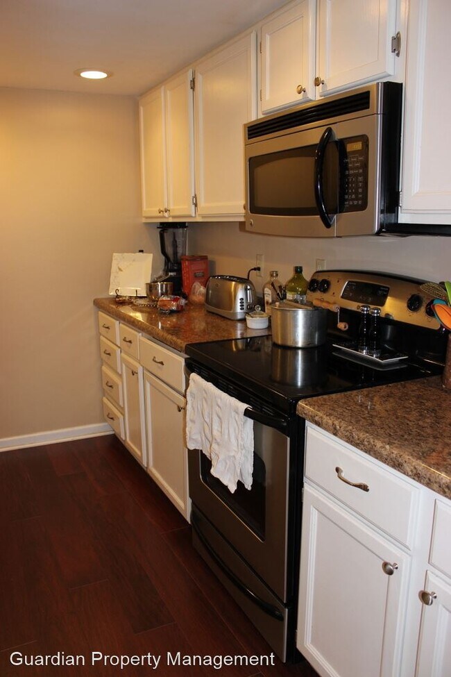 Foto del edificio - 3620 Independence Ave S