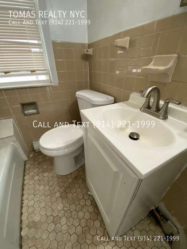 Photo - 16 Saratoga Ave Apartment