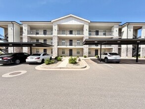 Building Photo - 6230 Winding Wy