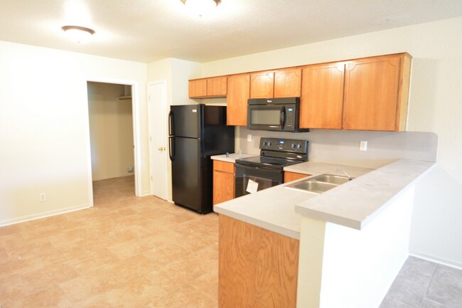 Building Photo - 1226 Walt Morgan Cir