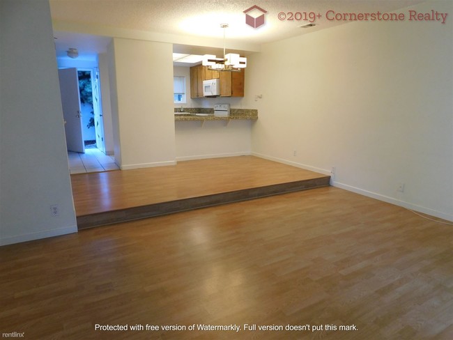 Foto del edificio - 2 br, 1.5 bath Townhome - 38729 Aurora Ter