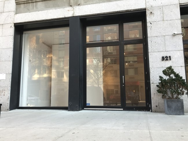 Building Photo - 521 W 23rd St