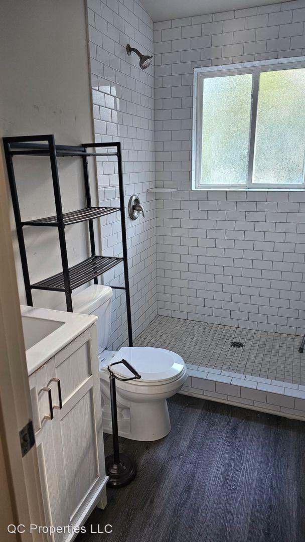 Building Photo - 2 br, 1 bath House - 310 State St apt B