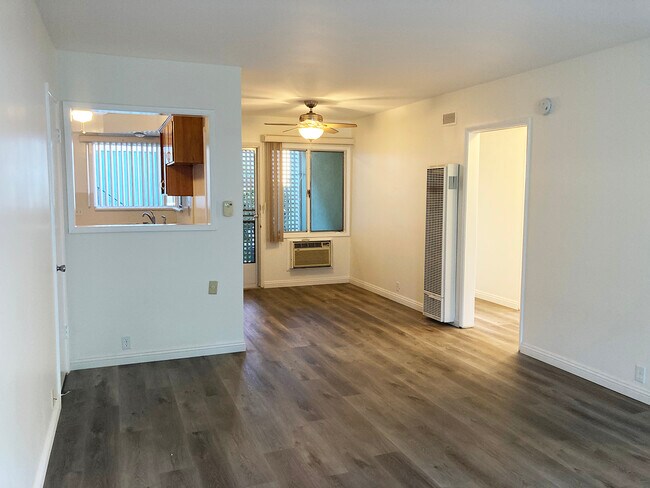 Building Photo - 743 Arcadia Ave