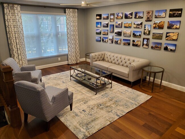 Foto del edificio - 3137 Bradford Wood Ct
