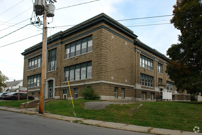 Building Photo - Academy Apartments