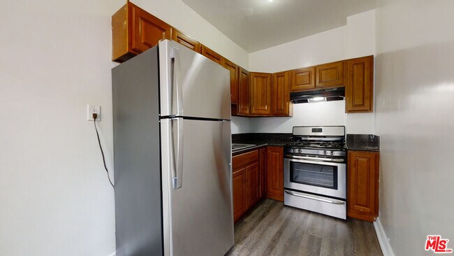 Foto del edificio - 738 S New Hampshire Ave