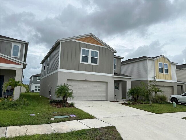 Building Photo - 7621 Hydrangea Ln