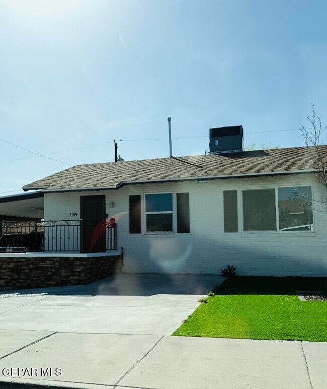 Foto del edificio - 1109 Huckleberry St