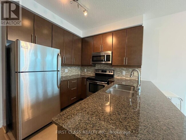 Photo du bâtiment - 33 Bay St.