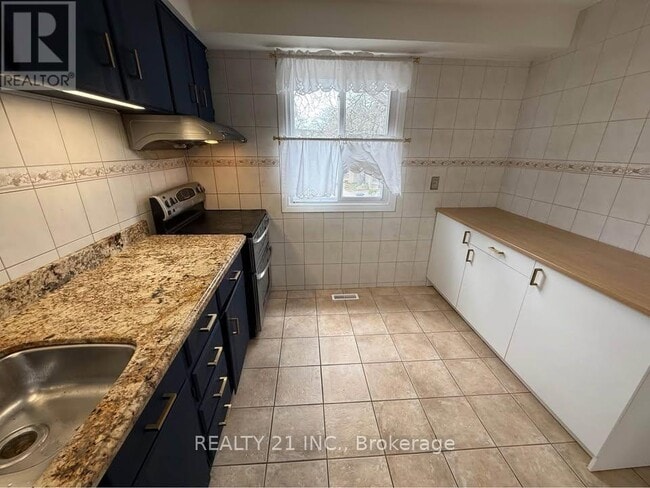 Building Photo - 22 Eaglestone Rd