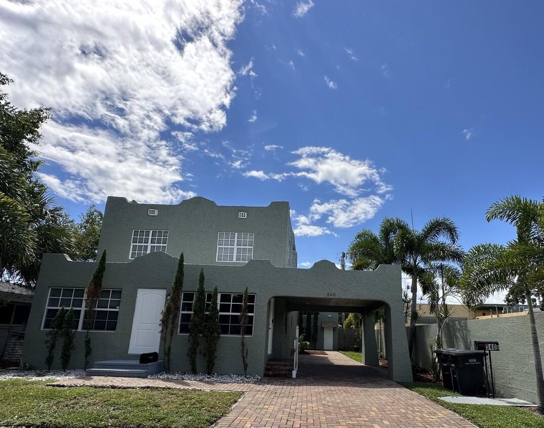 Foto principal - 340 Walton Blvd