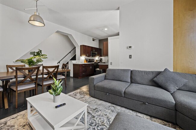 Foto del edificio - 160 E Berkeley St