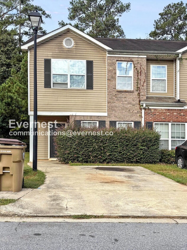 Primary Photo - 223 Shenandoah Dr