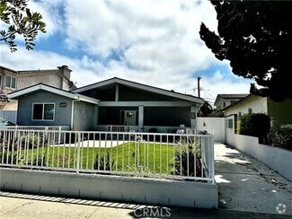 Building Photo - 2602 Apple Ave