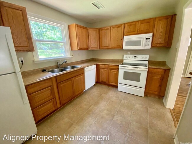 Building Photo - 2 br, 1 bath House - 7202 M St