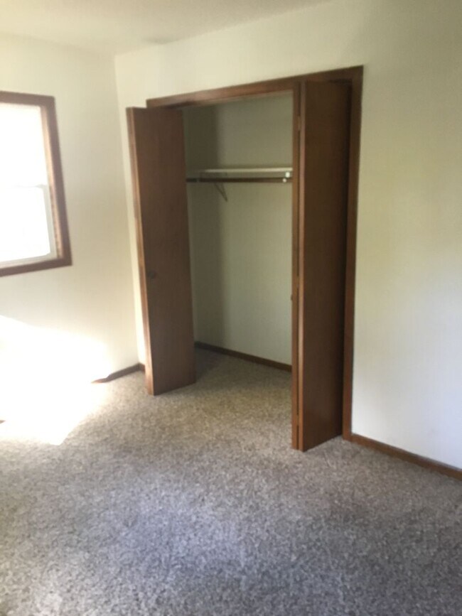 Foto del edificio - 3 Bed 1 Bath