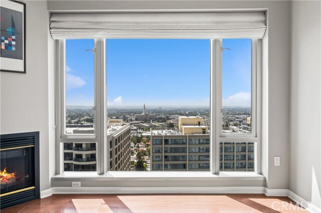 Foto del edificio - 10727 Wilshire Blvd