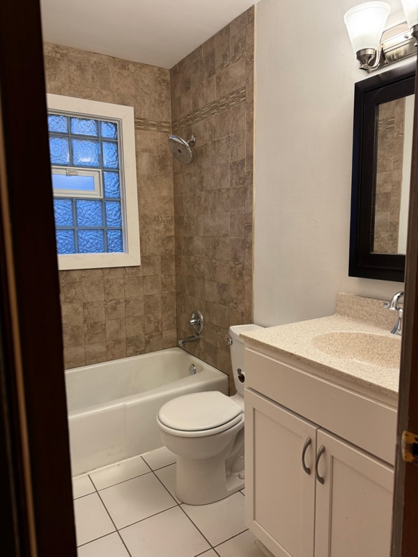 Building Photo - 294 Arrowhead Dr