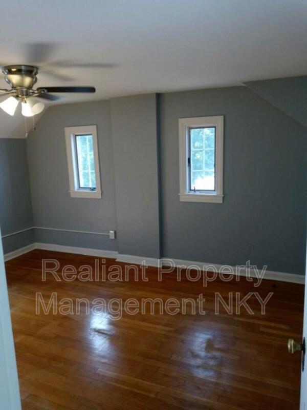 Building Photo - 98 Pleasant Ridge Ave