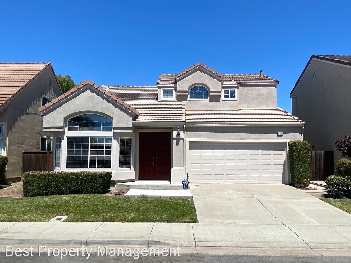 Primary Photo - 4 br, 3 bath House - 34304 Tan Bark Drive
