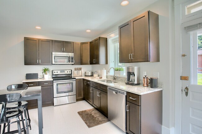 Foto del edificio - 144 W Chocolate Ave